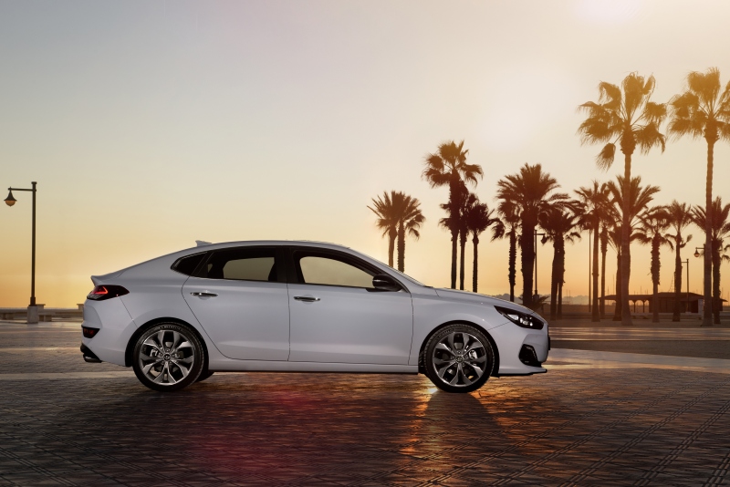 В Україні стартують продажі Hyundai i30 Fastback | Хюндай Мотор Україна - фото 6