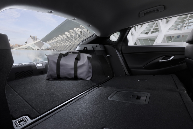 В Україні стартують продажі Hyundai i30 Fastback | Хюндай Мотор Україна - фото 7