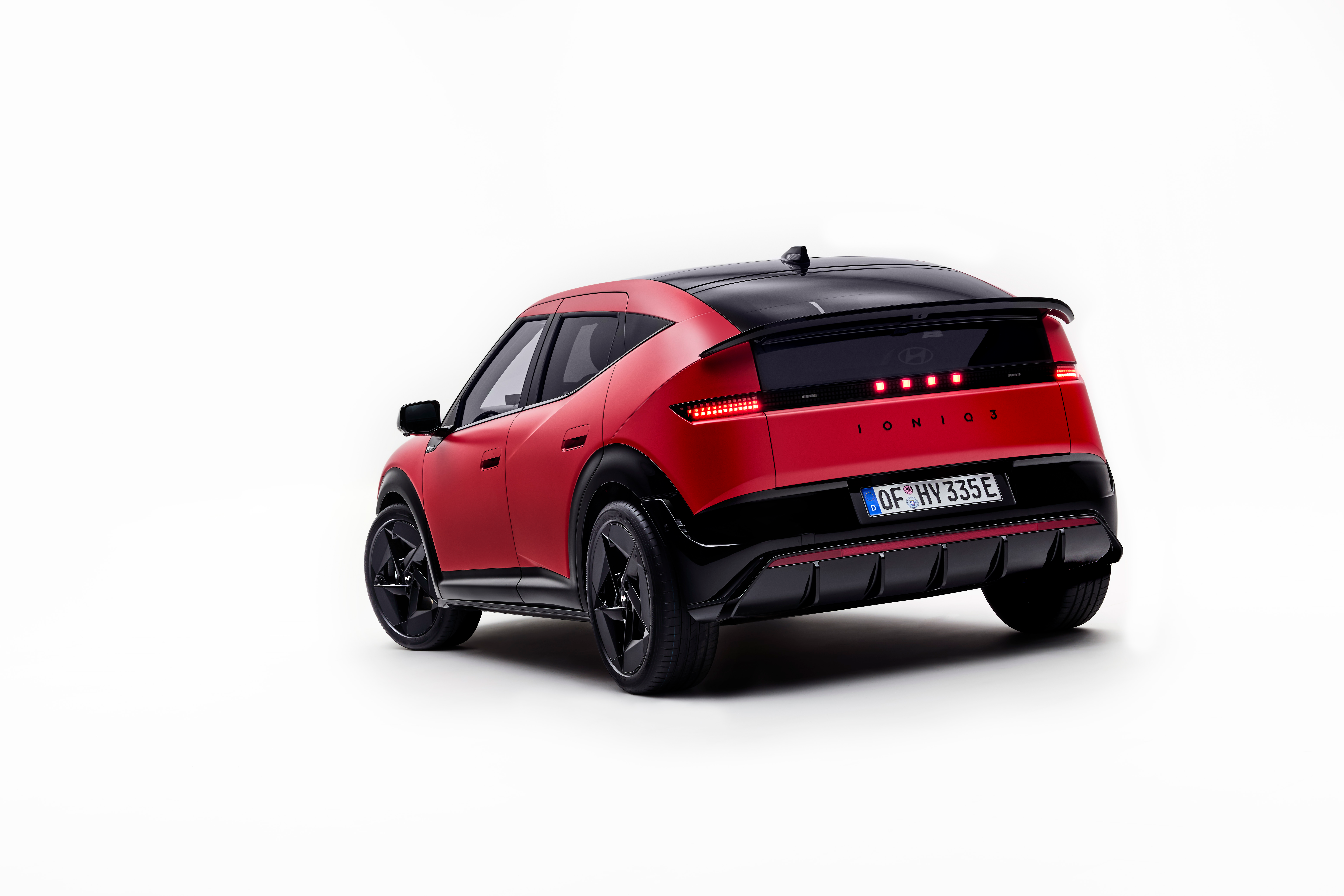 Hyundai Motor Europe представляє IONIQ 3: Aero Hatch нового покоління, що піднімає на новий рівень технології електроавтомобілів задля простоти, місткості та інтуїтивності водіння | Капітал-Авто Плюс - фото 7